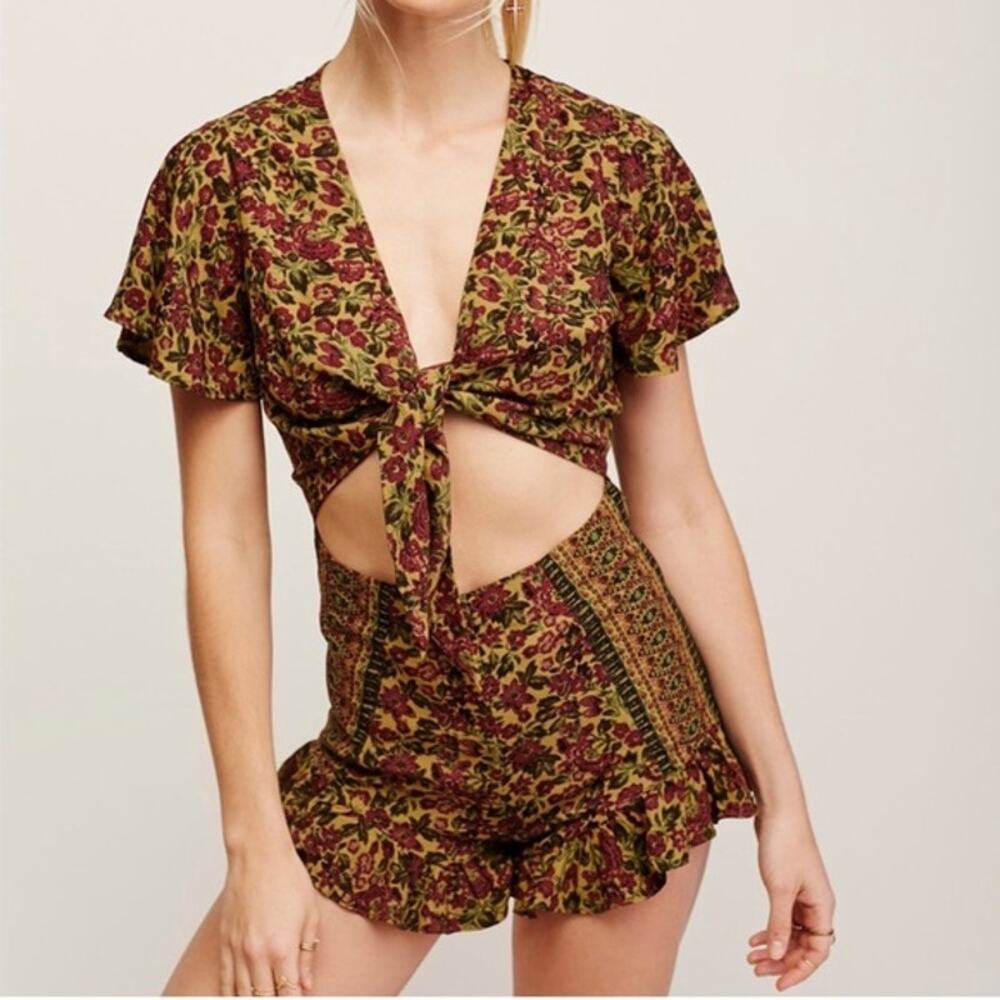 Free People Surf Date Multicolor Floral Short Sleeve Cutout Tie Romper Shorts 4